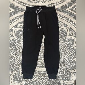 Figs large Zamora joggers regular length.